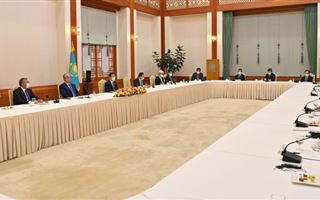Президент Казахстана провел встречу с лидерами корейского бизнеса