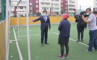 Состояние детских площадок возмутило акима Усть-Каменогорска