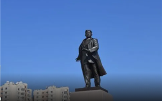 Памятник Жумабеку Ташеневу открыли в столице