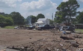 В Теннесси продолжают искать выживших людей после наводнения