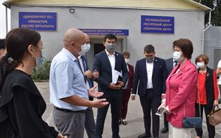 Депутаты мажилиса посетили вузы Алматы