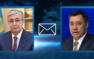 Президент Казахстана обратился к Садыру Жапарову