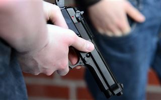 Актюбинец с игрушечным пистолетом ограбил финорганизацию
