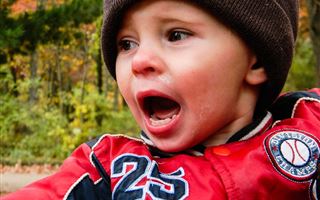 Лайфхак от эксперта: как успокоить плачущего ребенка за 2 секунды