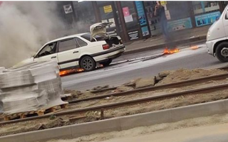 В Алматы сгорел автомобиль - видео 