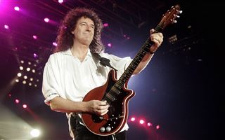 Гитарист Queen выпустил клип на сольную песню