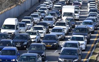 Жители Караганды жалуются на пробки при въезде в город из-за ‎Ashyq