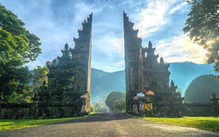 В октябре для туристов открывается Бали