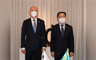 Вице-премьер Роман Скляр посетил с рабочим визитом Сеул  