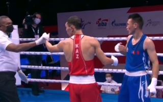 Әлем чемпионатында қазақстандық боксшының жекпе-жегінен кейін күтпеген жағдай болды