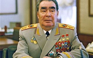 «Брежнев был единственным правителем в СССР, кто хорошо относился к казахам»: обзор казахскоязычной прессы