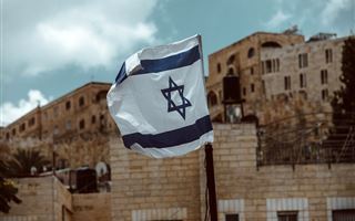 Вакцинированным туристам разрешили посещать Израиль