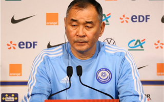 "У нас были определенные шансы впереди" - главный тренер сборной Казахстан