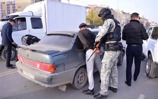 Домушников на западе Казахстана задерживают группами