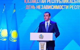 Председатель Сената Маулен Ашимбаев поздравил казахстанцев с 30-летием Независимости