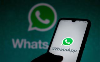 Российским чиновникам могут запретить пользоваться WhatsApp 