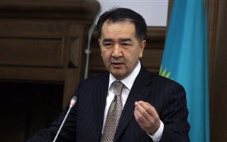 Аким Алматы сделал замечание своему заместителю Ержану Бабакумарову