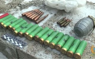 В центре Алматы нашли арсенал оружия