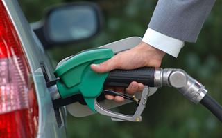 Бензин по завышенным ценам продавали в ряде регионов Казахстана