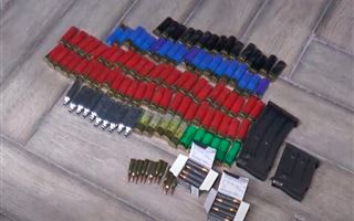 Рюкзак с боеприпасами обнаружили строители во время ремонта помещения в центре Алматы