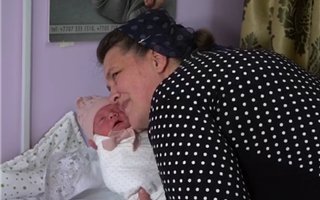Четырнадцатого ребенка родила 44-летняя жительница Алматы