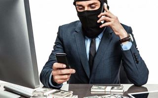 Полтора миллиона тенге украл мошенник у жительницы Актюбинской области, назвавшись менеджером банка  
