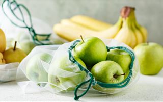 Полезные свойства бананов и яблок сравнила диетолог
