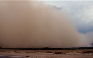 Пыльная буря накрыла Атыраускую область