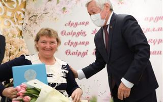 Хвала и ругань от жамбылцев: как регион покинул Бердыбек Сапарбаев