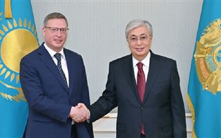 Президент Казахстана поблагодарил губернатора Омской области за поддержку кандасов