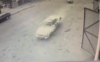 В Алматинской области автомобиль на полной скорости сбил пешехода - видео