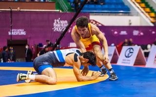 Казахстанский борец-вольник завоевал "серебро" чемпионата Азии