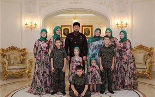 Как выглядит официальная жена Рамзана Кадырова, и сколько у него токал - СМИ