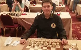 Юный казахстанец стал чемпионом мира по быстрым шахматам