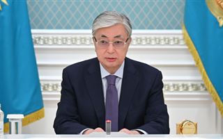 Президент Казахстана повысил в звании глав Минобороны, КНБ и генпрокурора