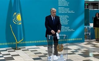 Президент Казахстана проголосовал на республиканском референдуме