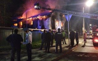 В Костанае горел жилой дом, погибли двое мужчин