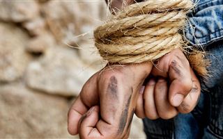 В Костанайской области чиновников заподозрили в торговле людьми
