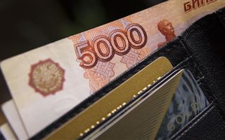 Нацбанк планирует разрешить казахстанским БВУ вывезти российские рубли