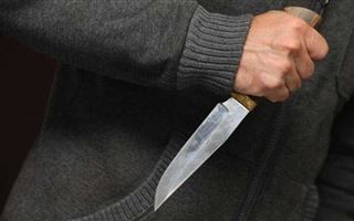 Мужчина угрожал ножом девушке в Шымкенте