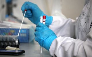 В Казахстане за прошедшие сутки коронавирусом заболели более 2 тысяч человек 
