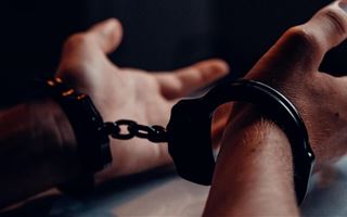 Полицейские Акмолинской области задержали подозреваемого в изнасиловании 12-летней девочки
