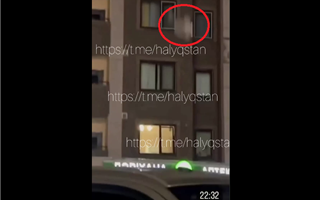 Момент падения девушки с двадцать пятого этажа в Алматы попал на видео