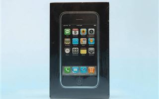 Первый iPhone в запечатанной упаковке продали за 35 тысяч долларов