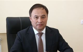Аким Жезказгана прокомментировал поведение чиновника, который не смог ответить по-казахски