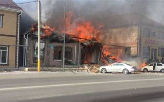 Два человека погибли во время пожара в оружейном магазине в Костанайской области 