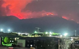 "Пламя охватило горы" - казахстанцы сообщают о пожаре в Жетысуской области