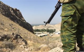 На границе Кыргызстана и Таджикистана снова началась перестрелка
