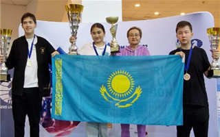 Казахстанка завоевала "золото" на чемпионате мира по шахматам