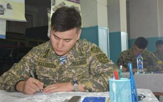 Казахстанцы, прошедшие армейскую службу, смогут поступать в вузы без сдачи ЕНТ
